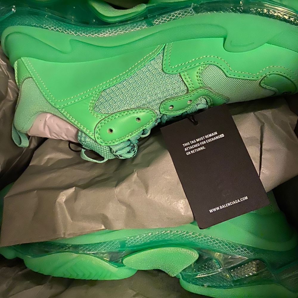 Balenciagas Fluo Green Triple S sz. 43 [SOLD]